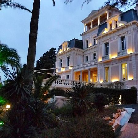 Hotel Les Tourelles Sainte-Maxime Zewnętrze zdjęcie
