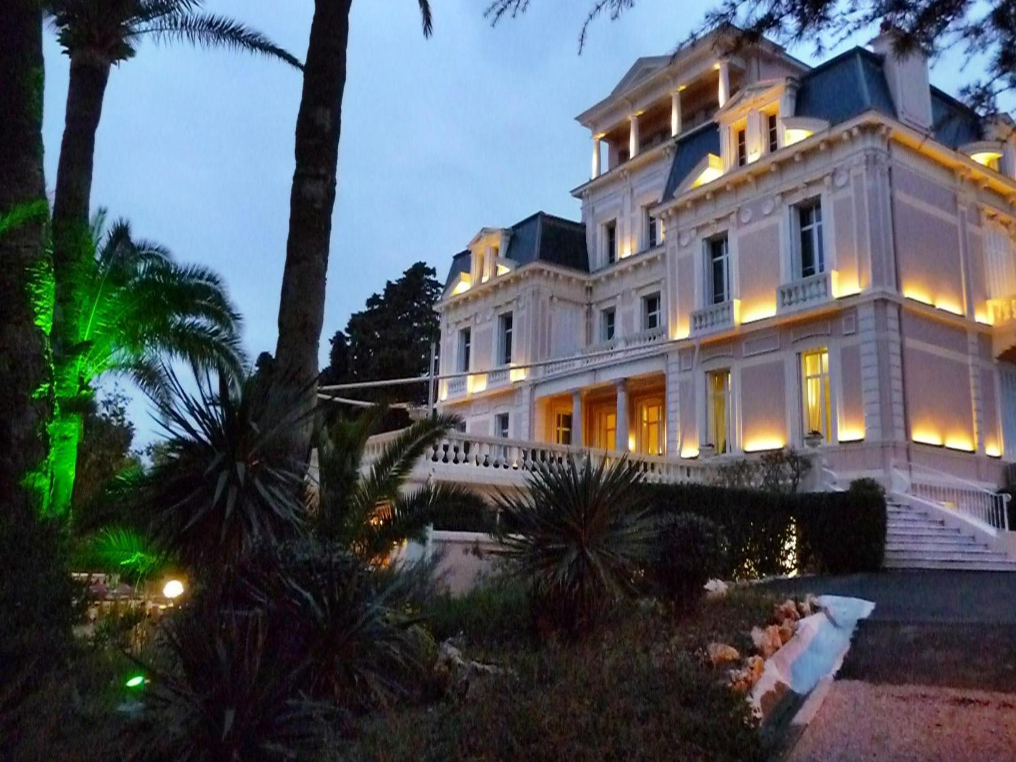 Hotel Les Tourelles Sainte-Maxime Zewnętrze zdjęcie