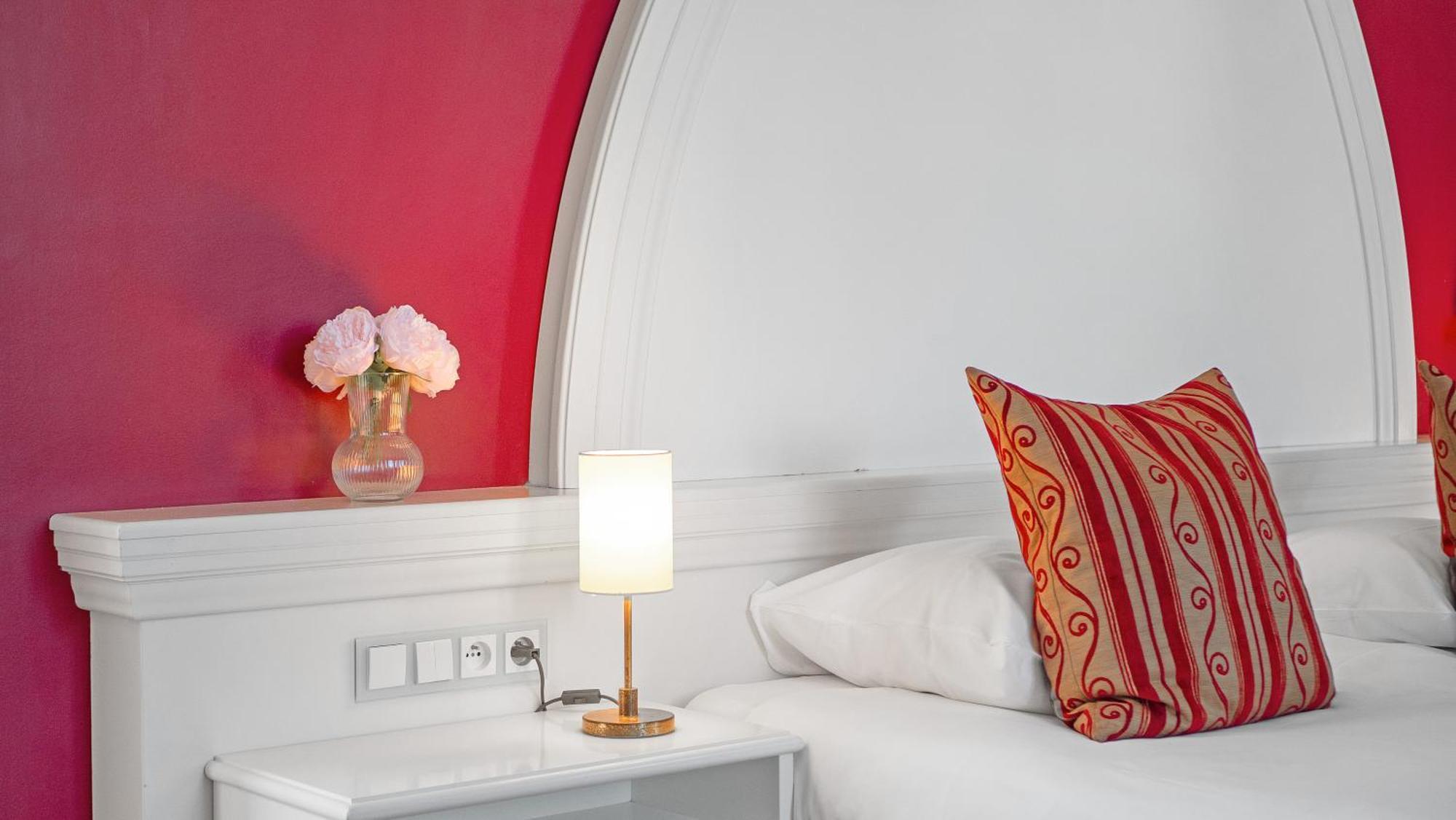 Hotel Les Tourelles Sainte-Maxime Zewnętrze zdjęcie